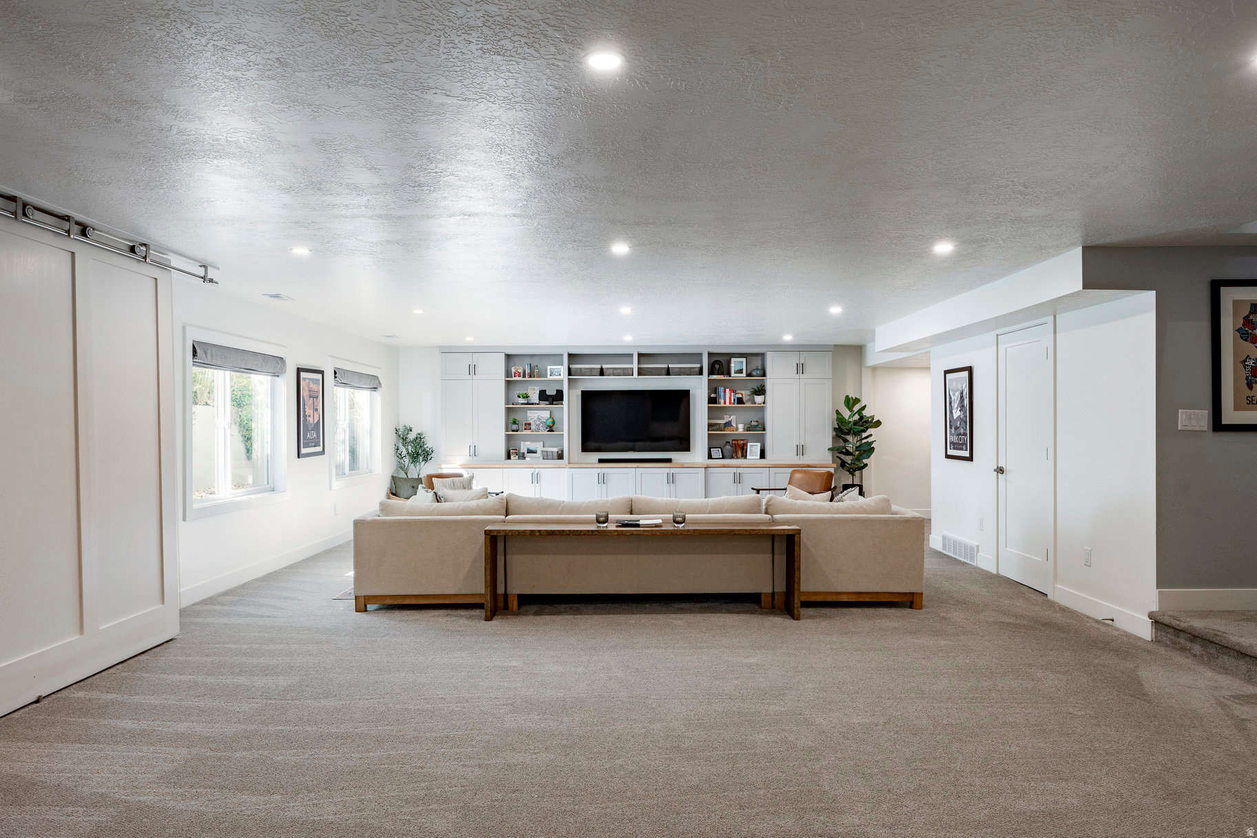 LAKEWOOD - Residential