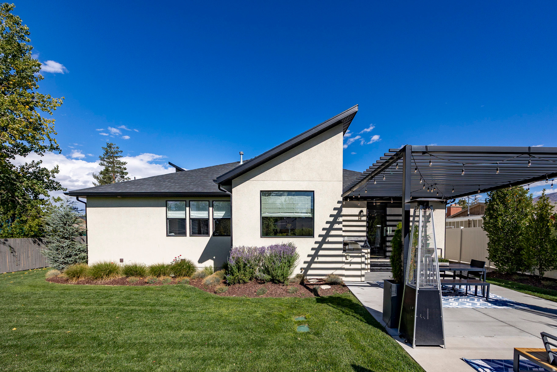 LAKEWOOD - Residential