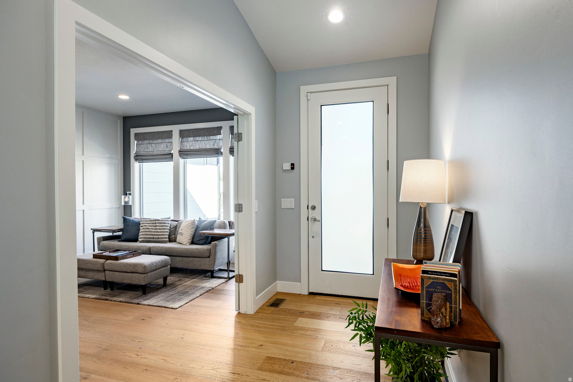 LAKEWOOD - Residential