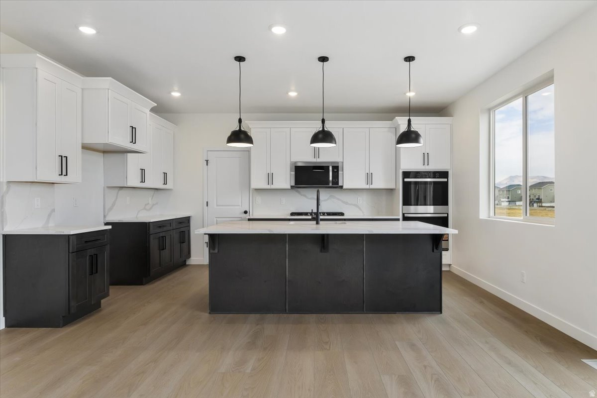 NORTHLAKE MEADOWS - Residential