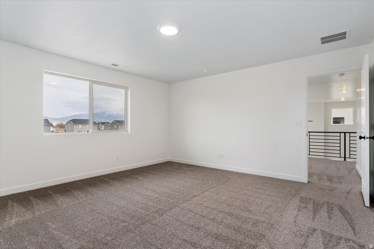 NORTHLAKE MEADOWS - Residential