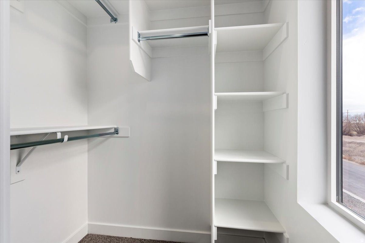 NORTHLAKE MEADOWS - Residential