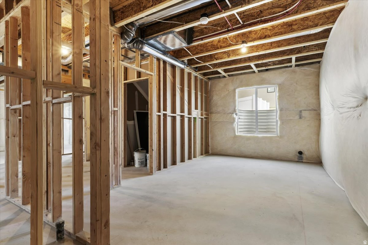 NORTHLAKE MEADOWS - Residential