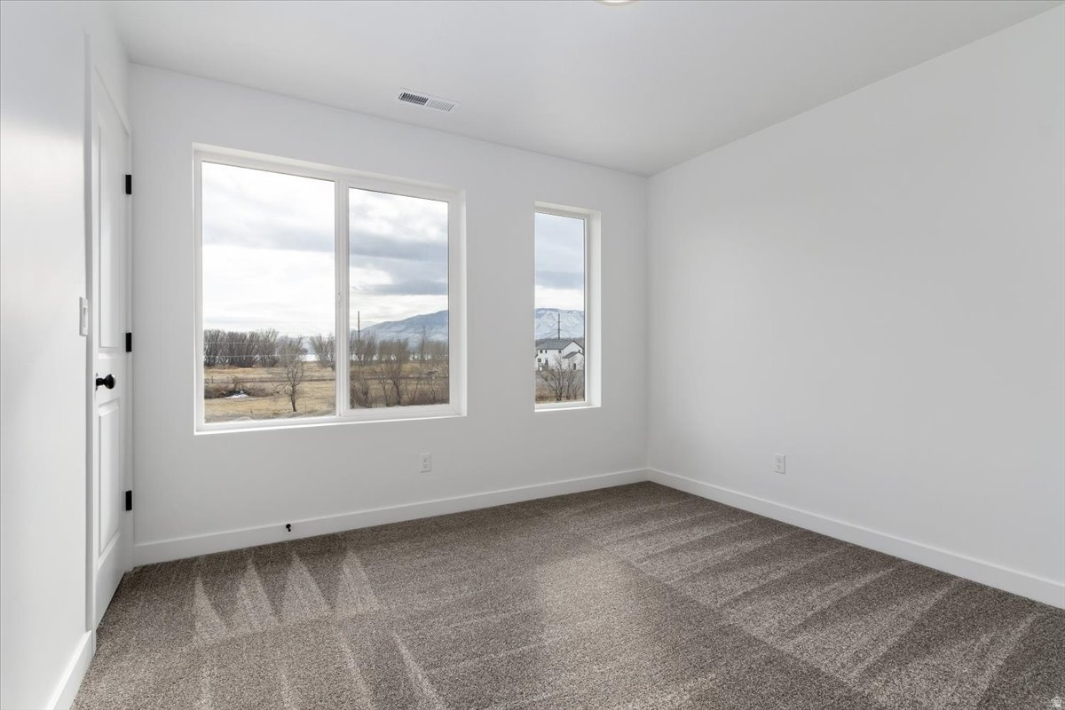 NORTHLAKE MEADOWS - Residential