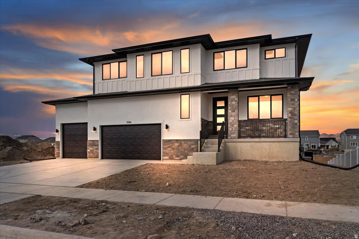 NORTHLAKE MEADOWS - Residential