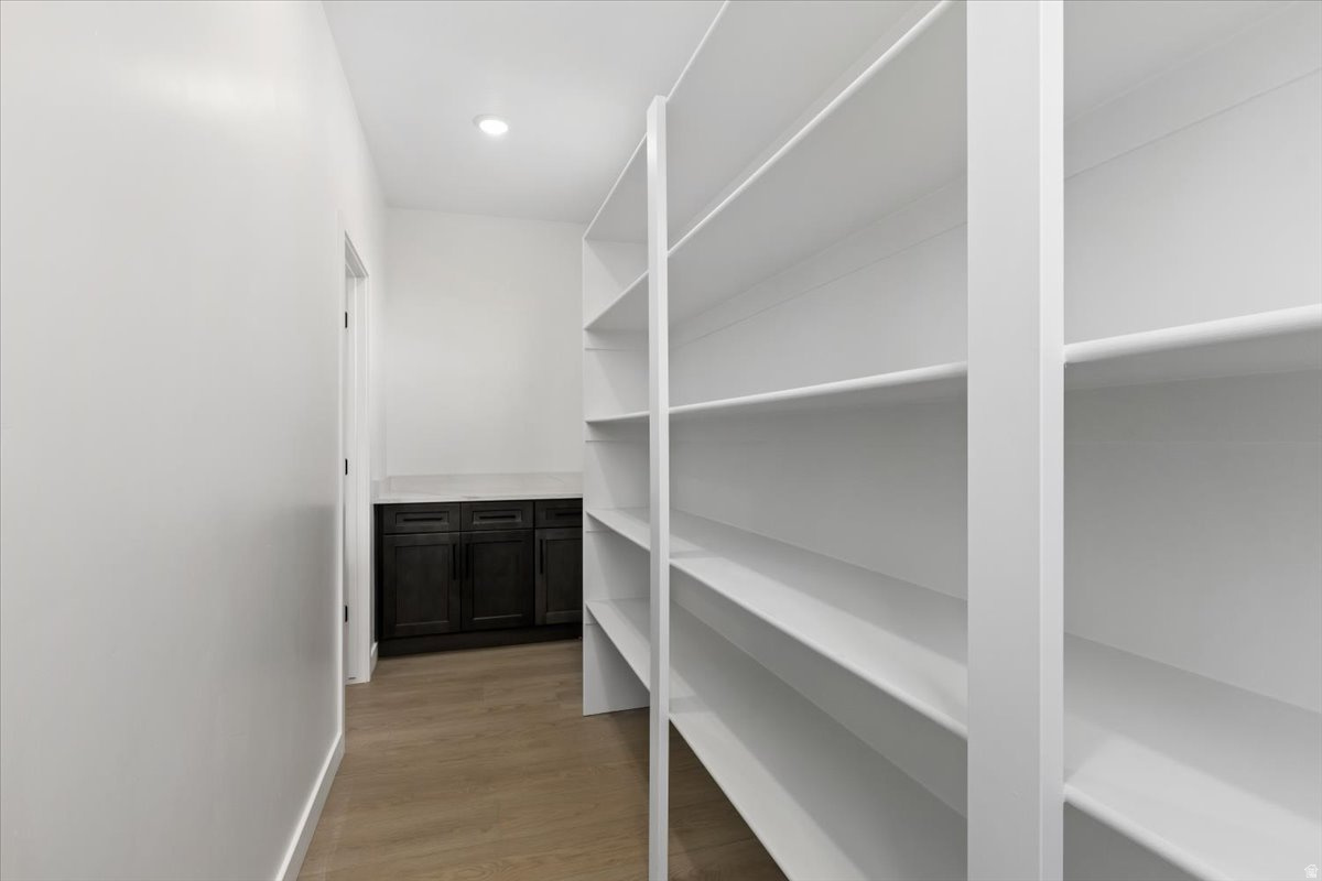 NORTHLAKE MEADOWS - Residential