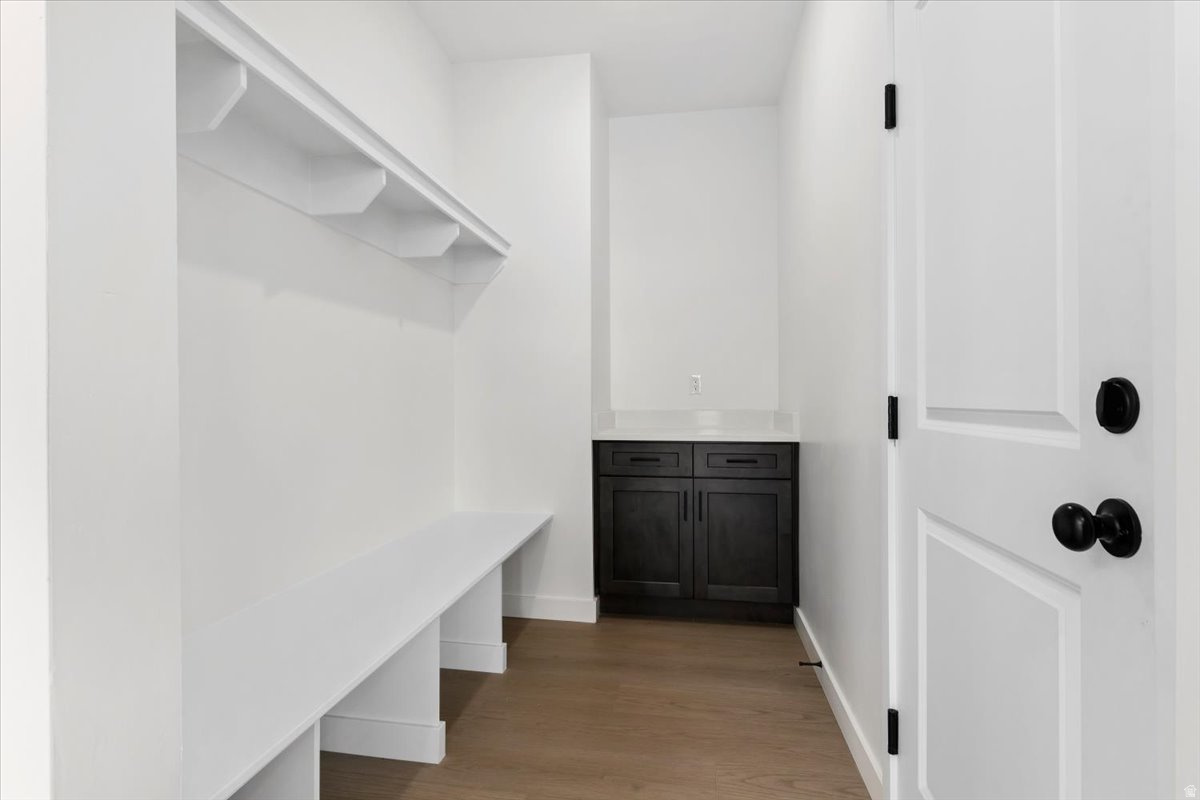 NORTHLAKE MEADOWS - Residential