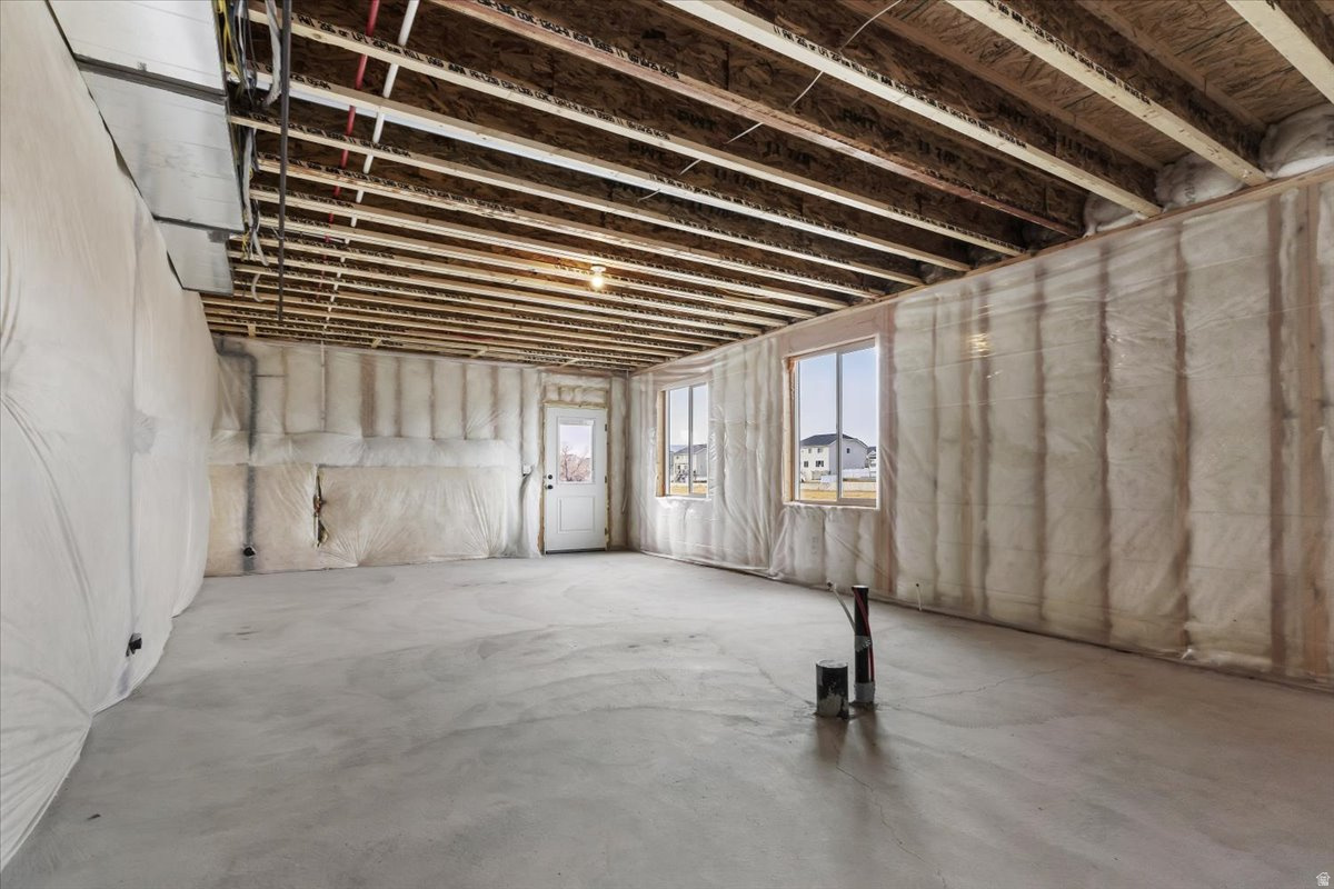 NORTHLAKE MEADOWS - Residential