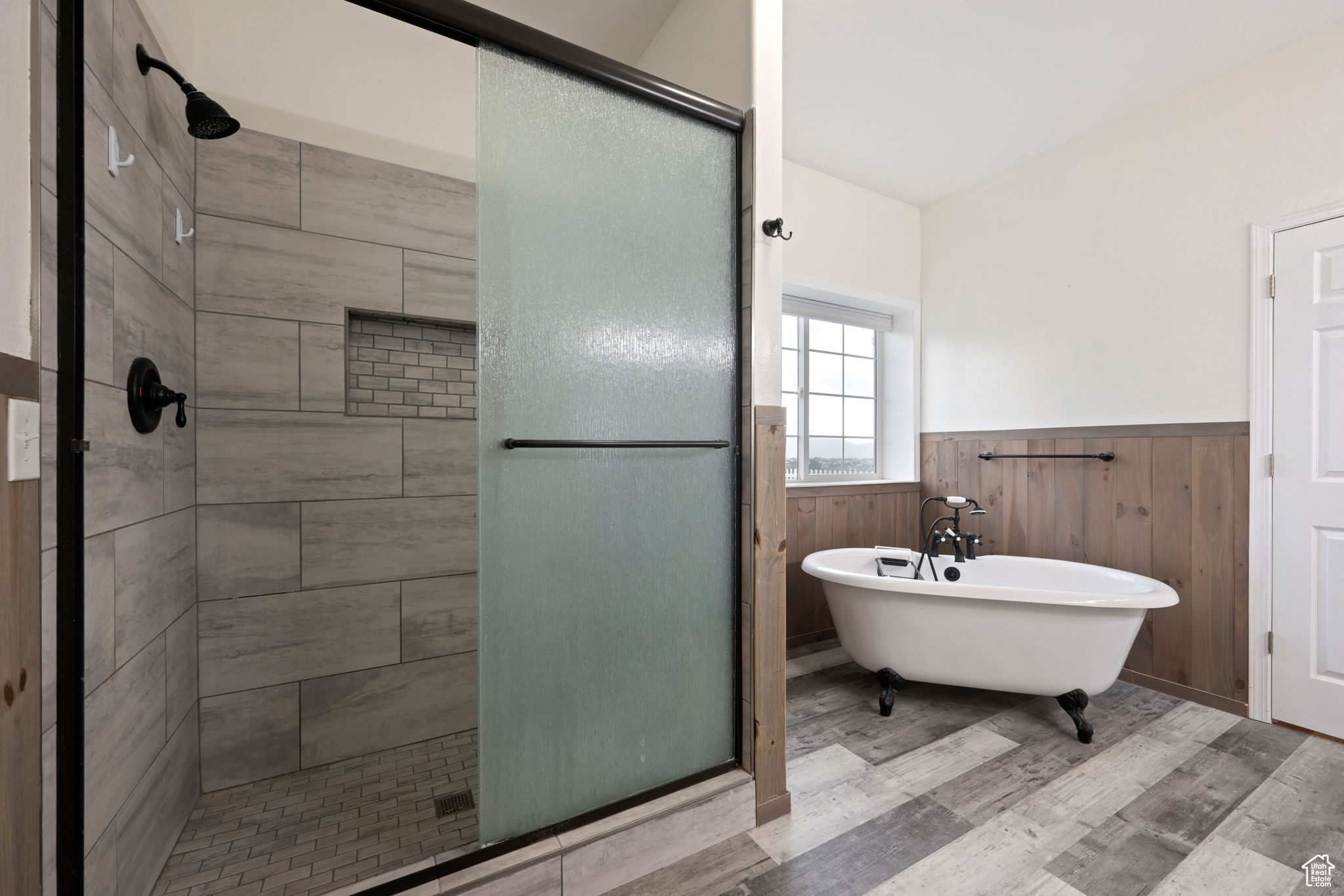 NORTH RIDGE AT CROSS HOLLOW - Residential
