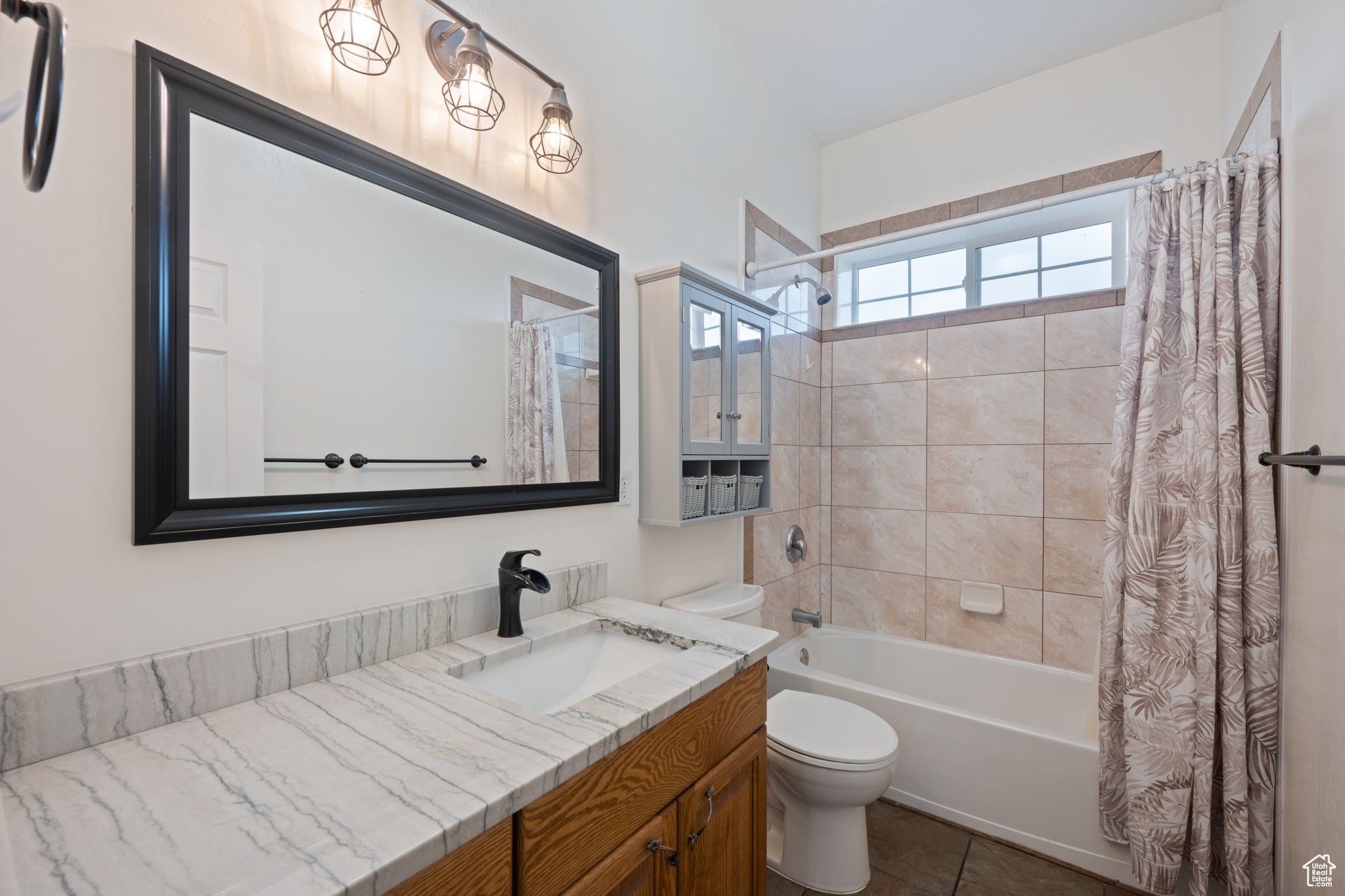 NORTH RIDGE AT CROSS HOLLOW - Residential