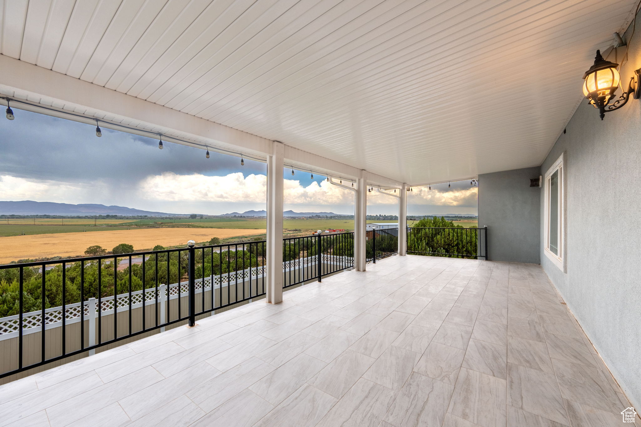 NORTH RIDGE AT CROSS HOLLOW - Residential
