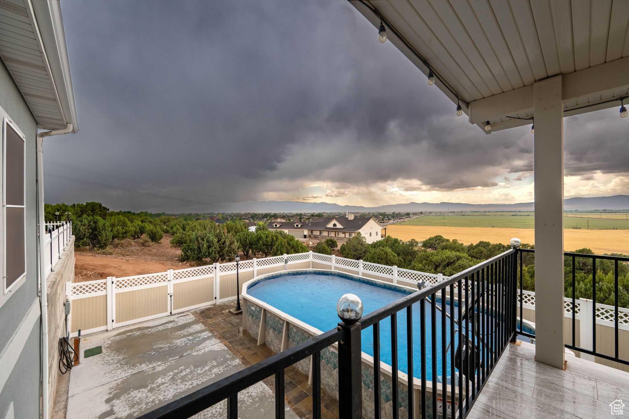 NORTH RIDGE AT CROSS HOLLOW - Residential