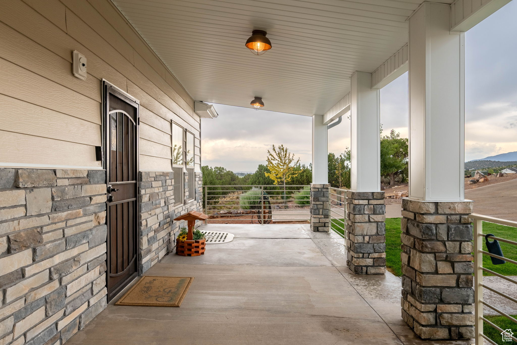 NORTH RIDGE AT CROSS HOLLOW - Residential