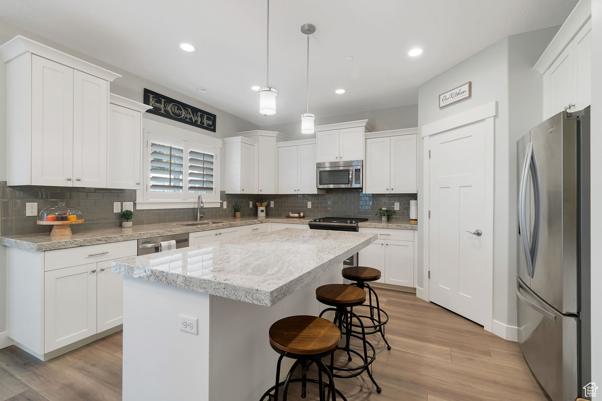 DOE HILL ESTATES - Residential