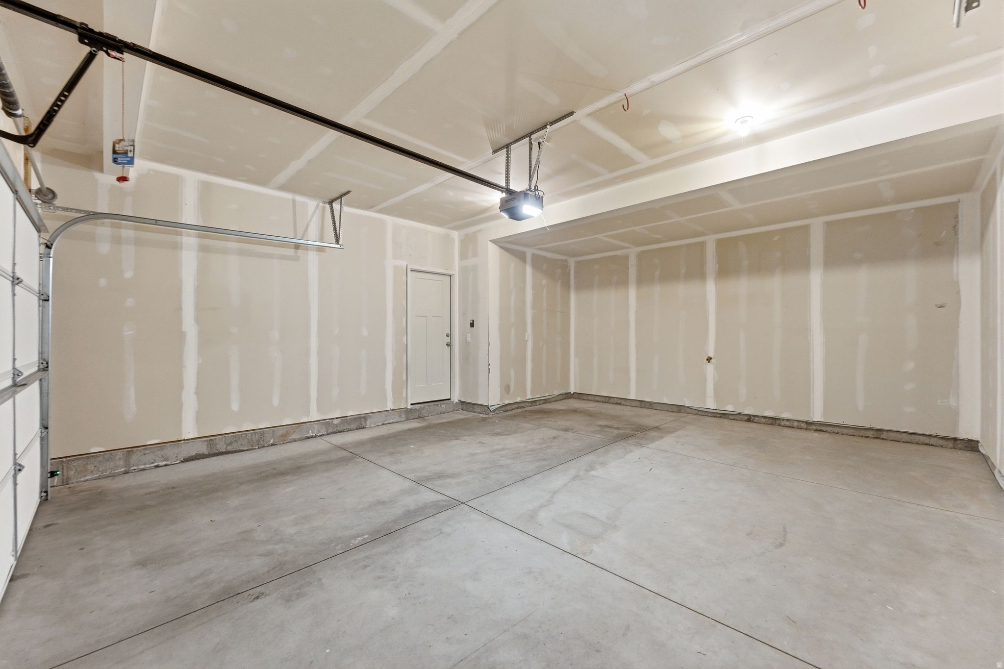 RIVERSTONE - Residential