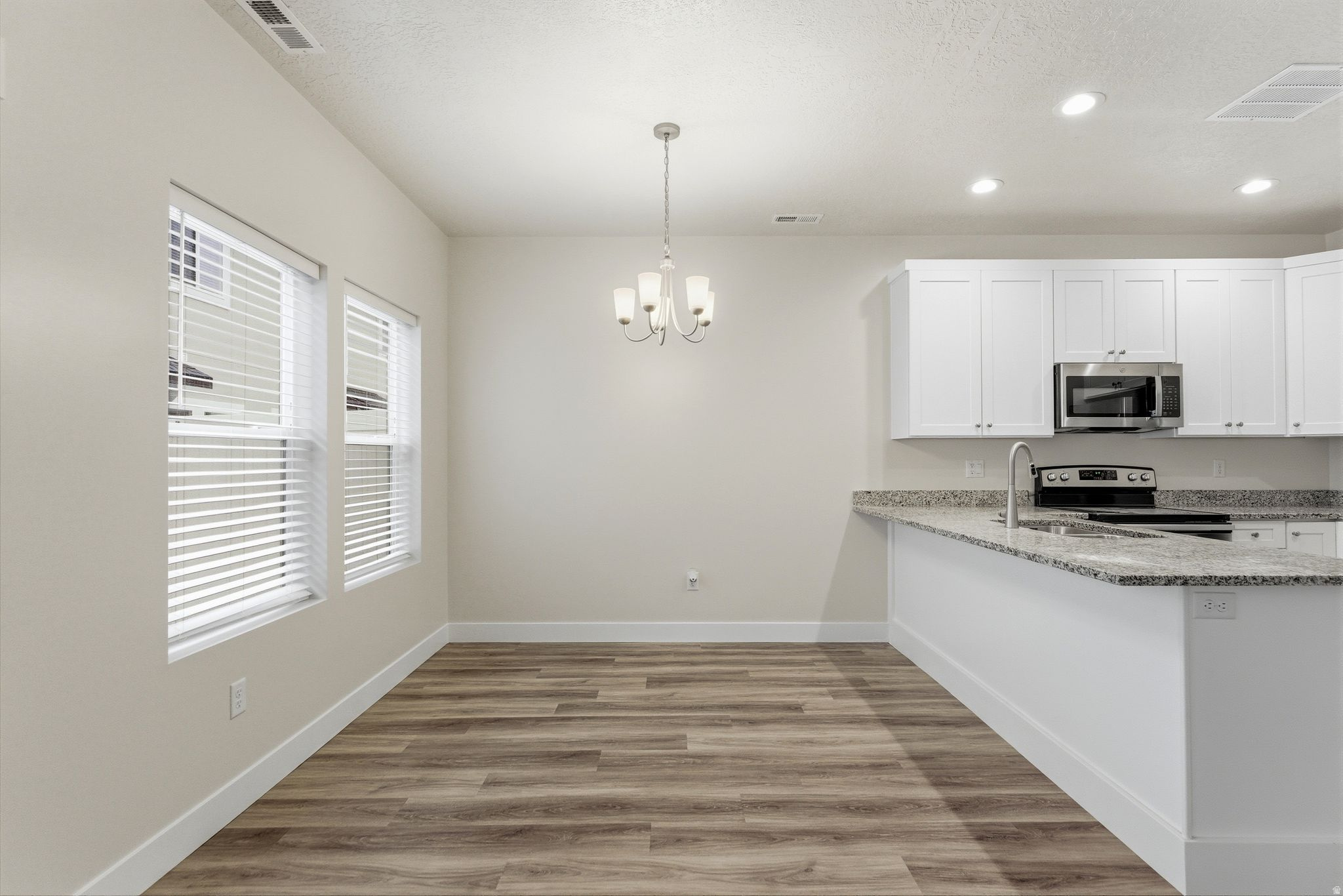 RIVERSTONE - Residential