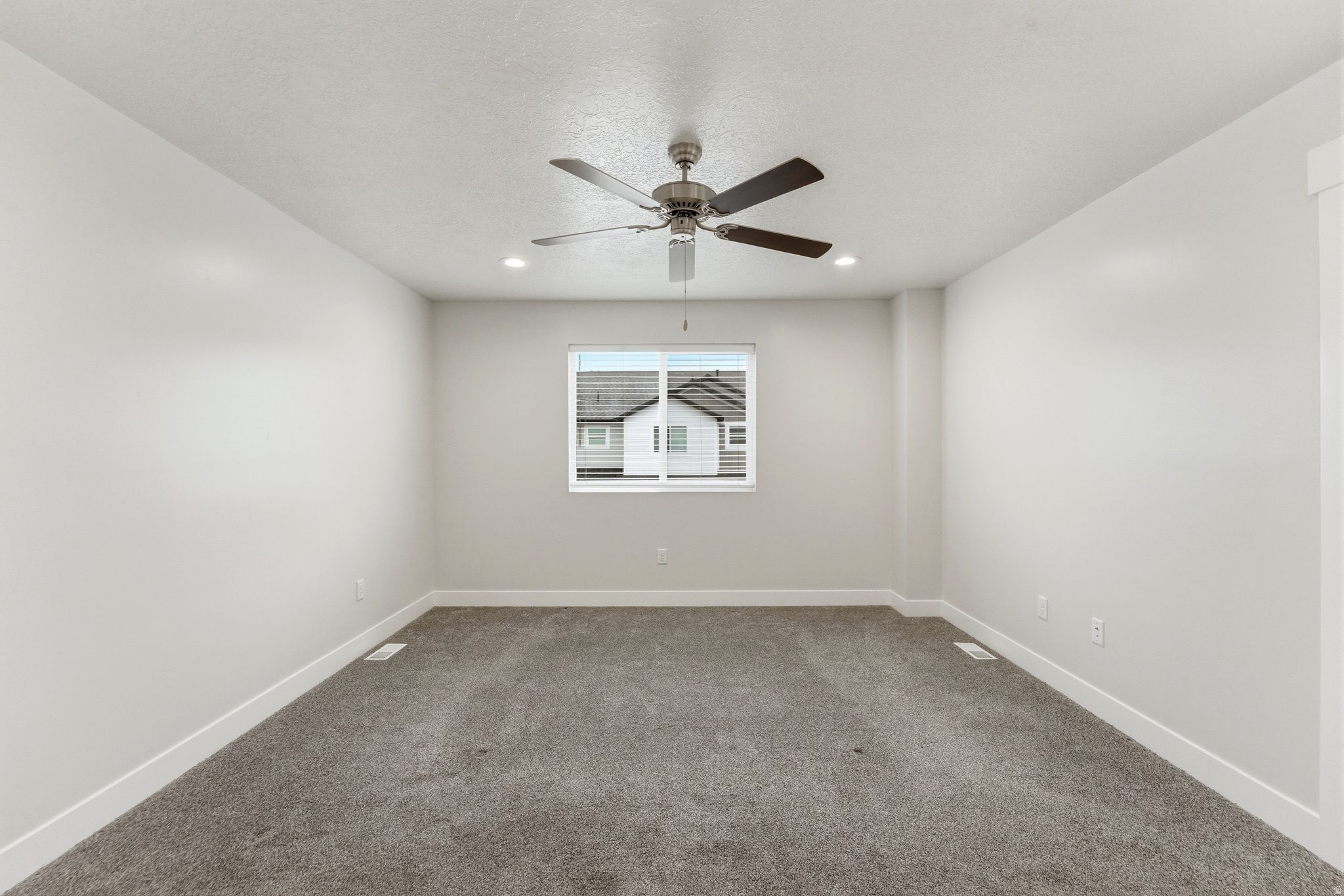 RIVERSTONE - Residential