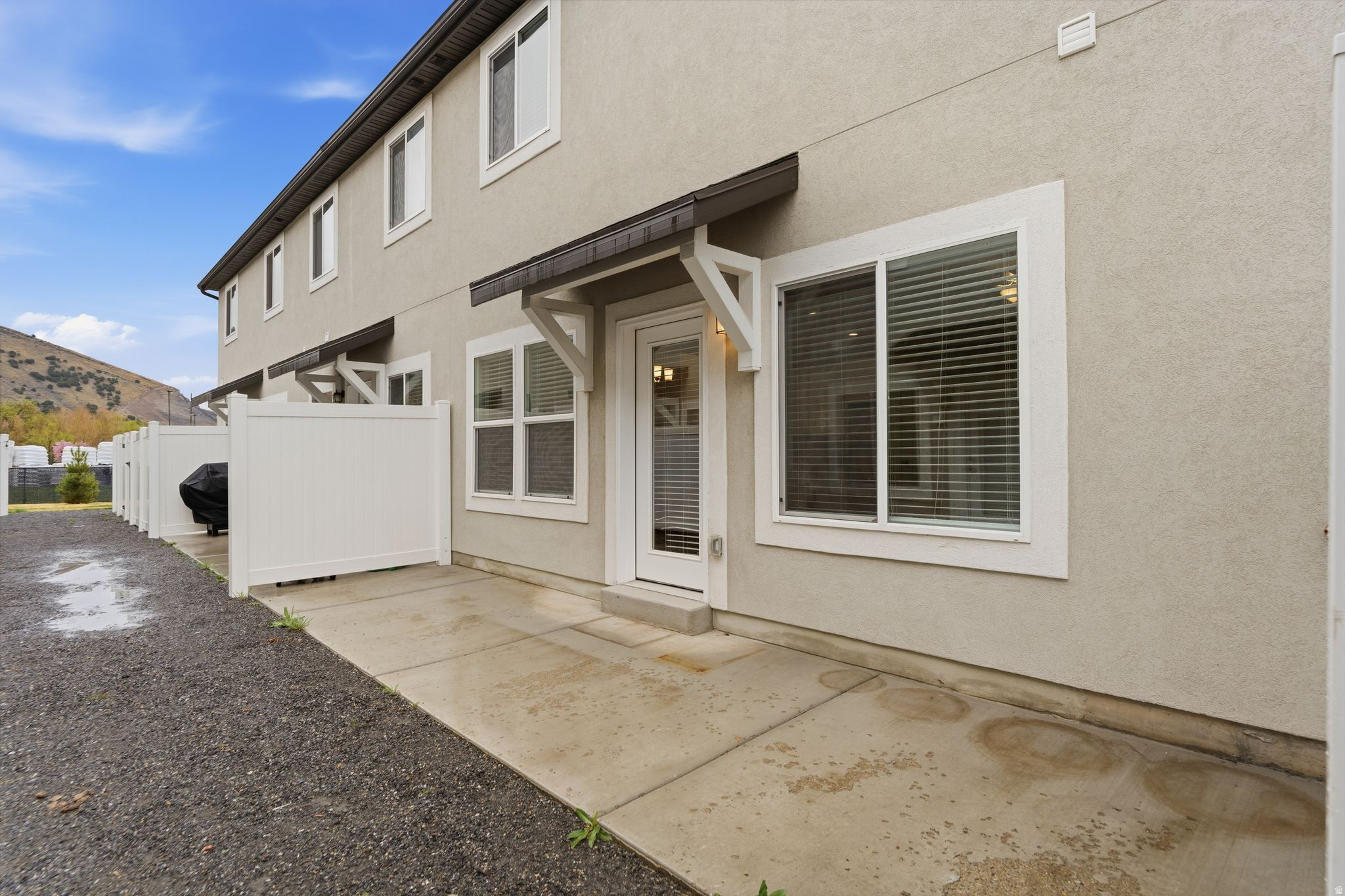 RIVERSTONE - Residential