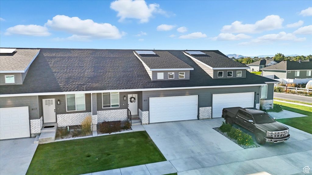 Photo of 813 S 380 E, Smithfield, UT 84335 (MLS # 2113846)