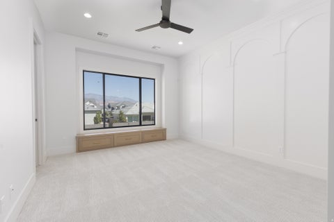 Tiny photo for 2585 E WATERS EDGE CIR, Saint George, UT 84790 (MLS # 2184238)