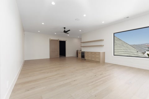 Tiny photo for 2585 E WATERS EDGE CIR, Saint George, UT 84790 (MLS # 2184238)