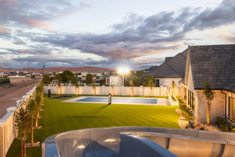 Tiny photo for 2585 E WATERS EDGE CIR, Saint George, UT 84790 (MLS # 2184238)