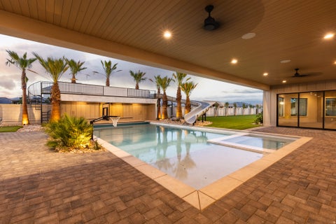 Tiny photo for 2585 E WATERS EDGE CIR, Saint George, UT 84790 (MLS # 2184238)