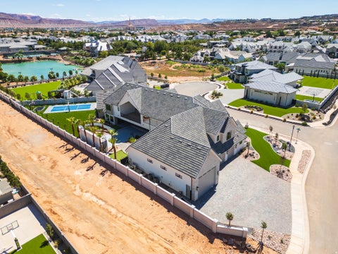 Tiny photo for 2585 E WATERS EDGE CIR, Saint George, UT 84790 (MLS # 2184238)