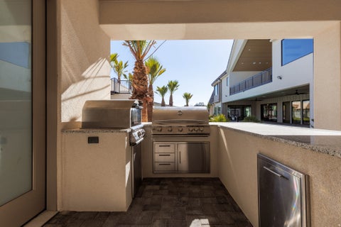 Tiny photo for 2585 E WATERS EDGE CIR, Saint George, UT 84790 (MLS # 2184238)