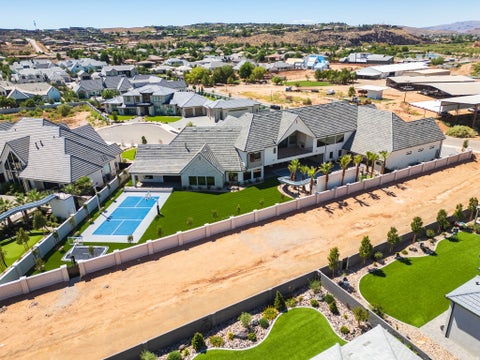 Tiny photo for 2585 E WATERS EDGE CIR, Saint George, UT 84790 (MLS # 2184238)