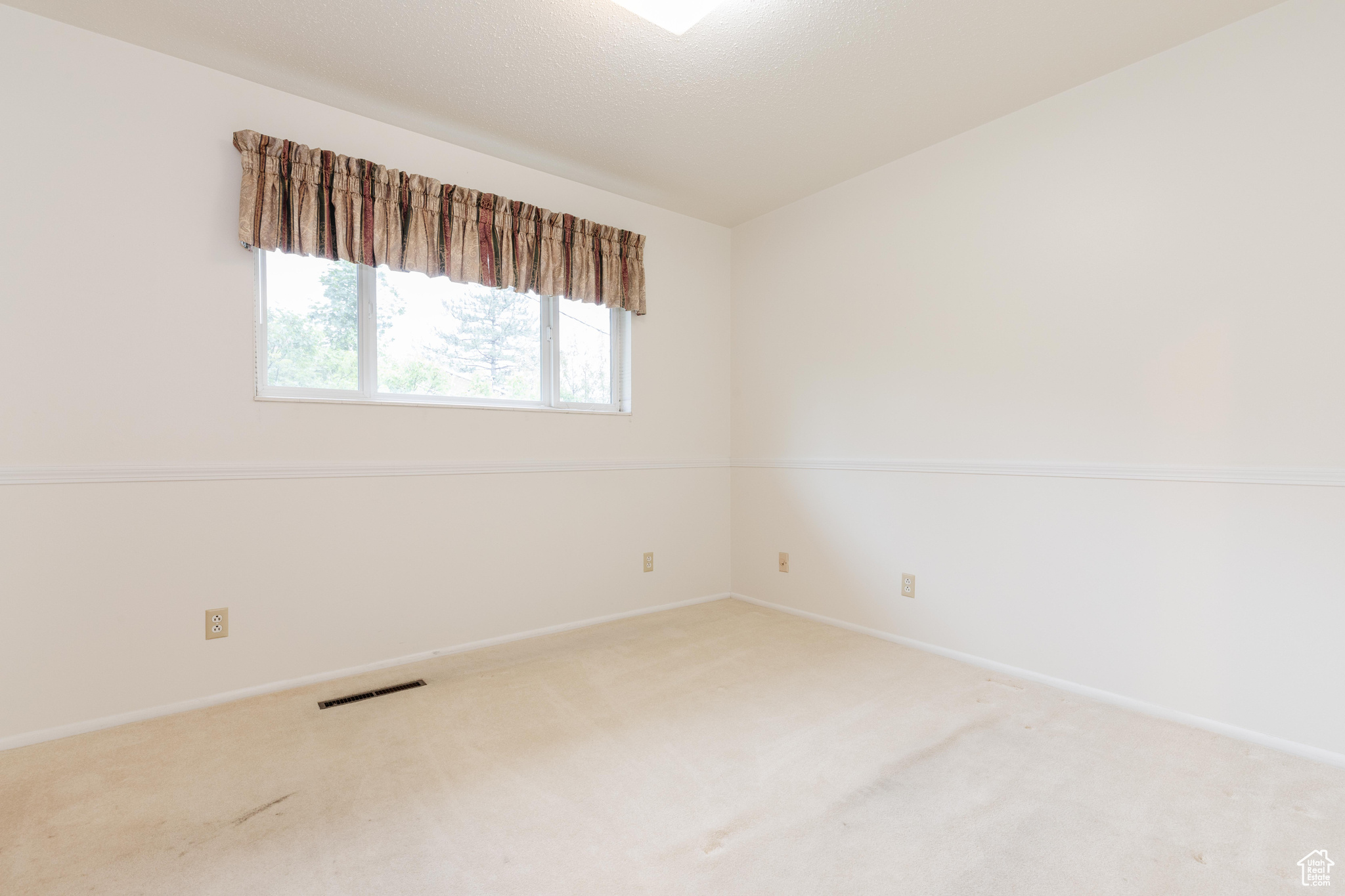 410 E 300, Providence, Utah image 15