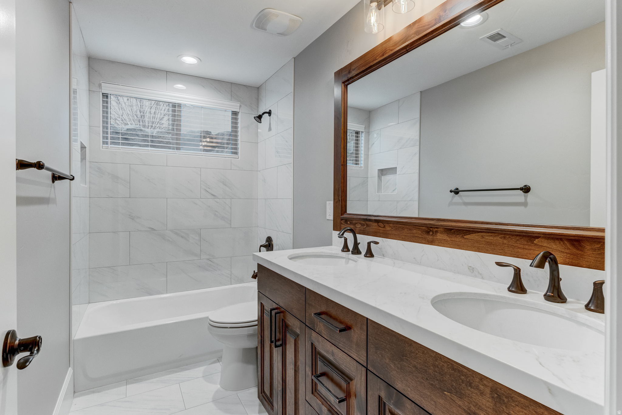 EAGLE CREST NO 4 AT SUNCREST - Residential