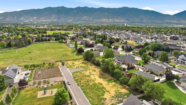 1845 W SHERRI LN # 3, KAYSVILLE, UT 84037 - Image ef7e6933be98c6cd5ae6b49f8c19c933/2458927317