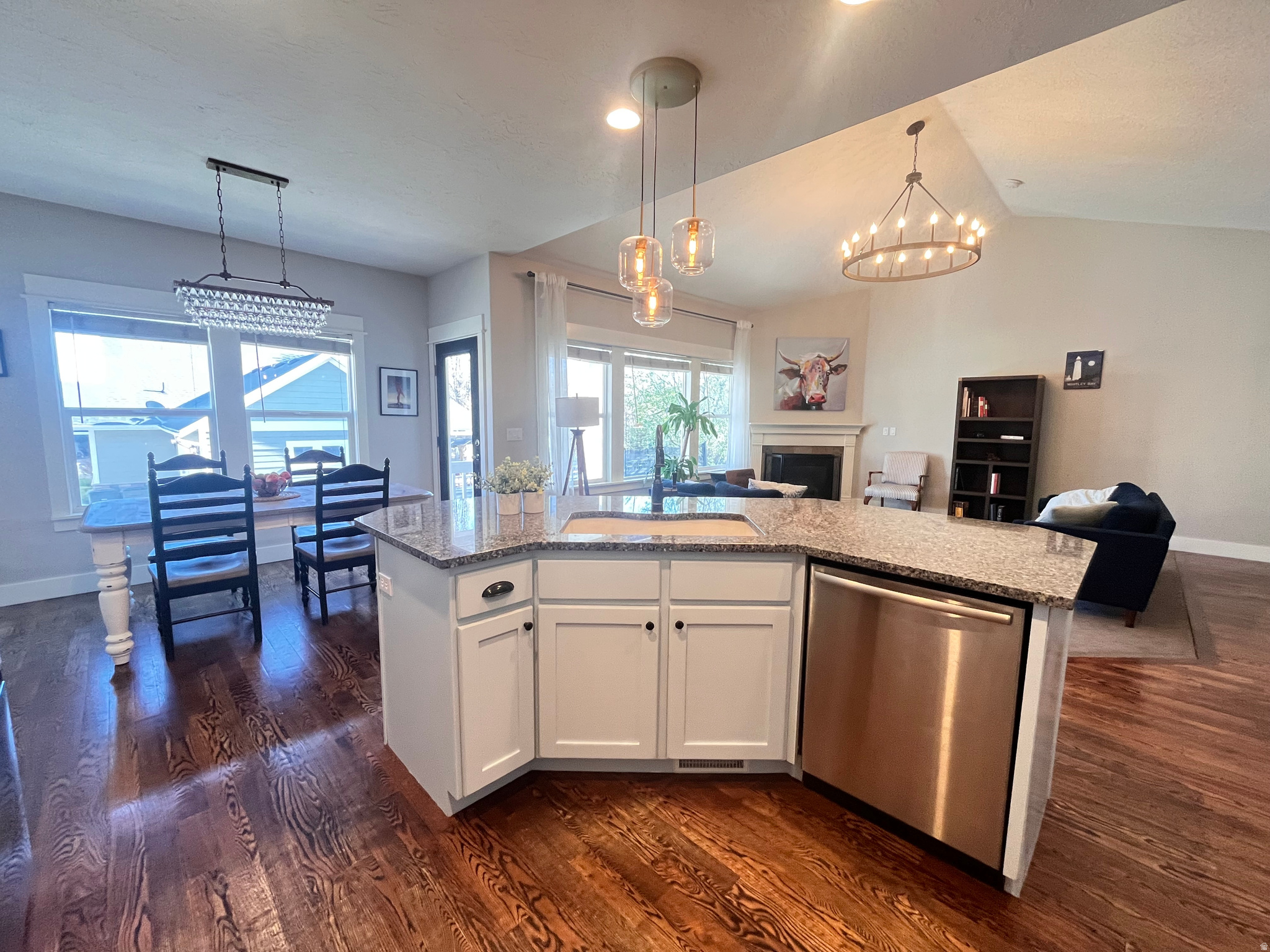 DAYBREAK - Residential