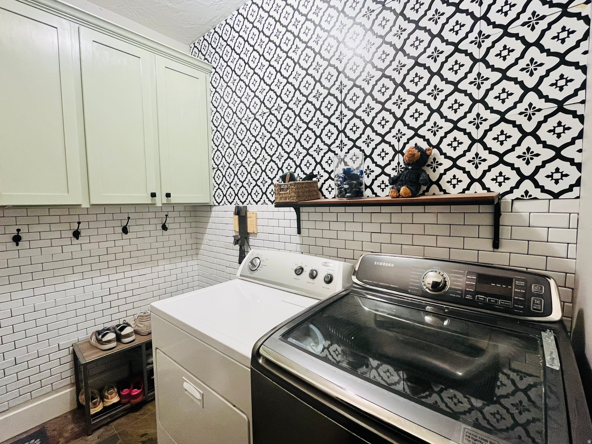 DAYBREAK - Residential