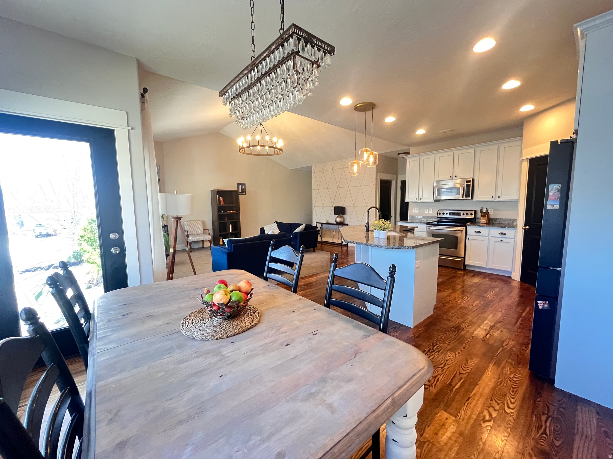 DAYBREAK - Residential