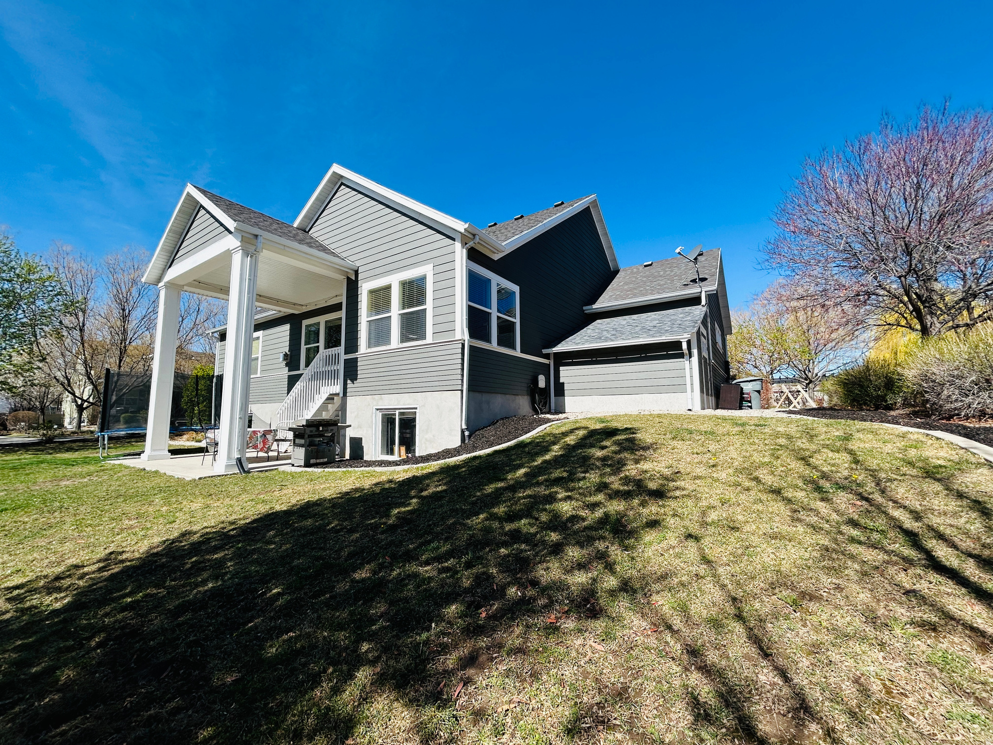 DAYBREAK - Residential