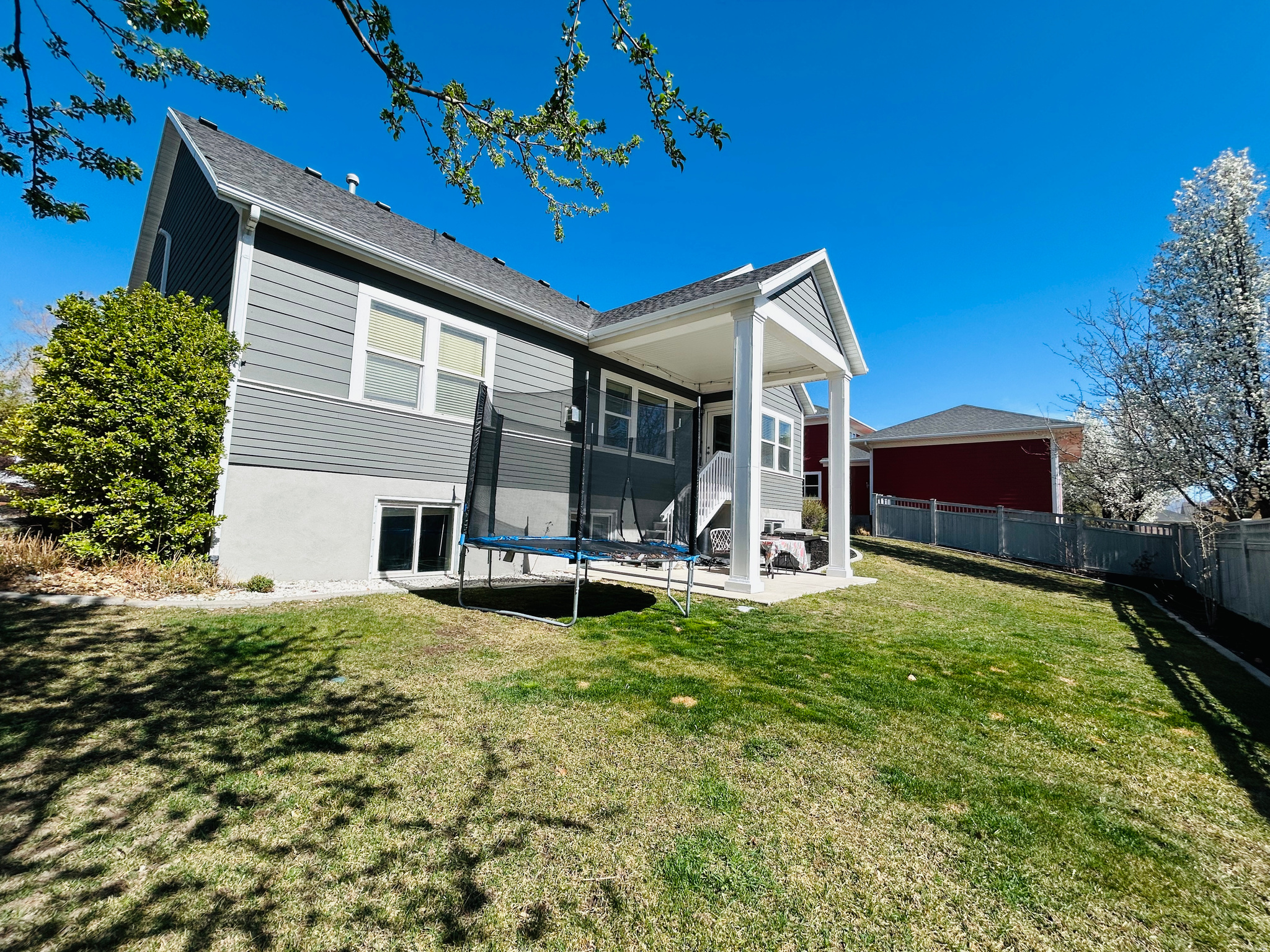 DAYBREAK - Residential