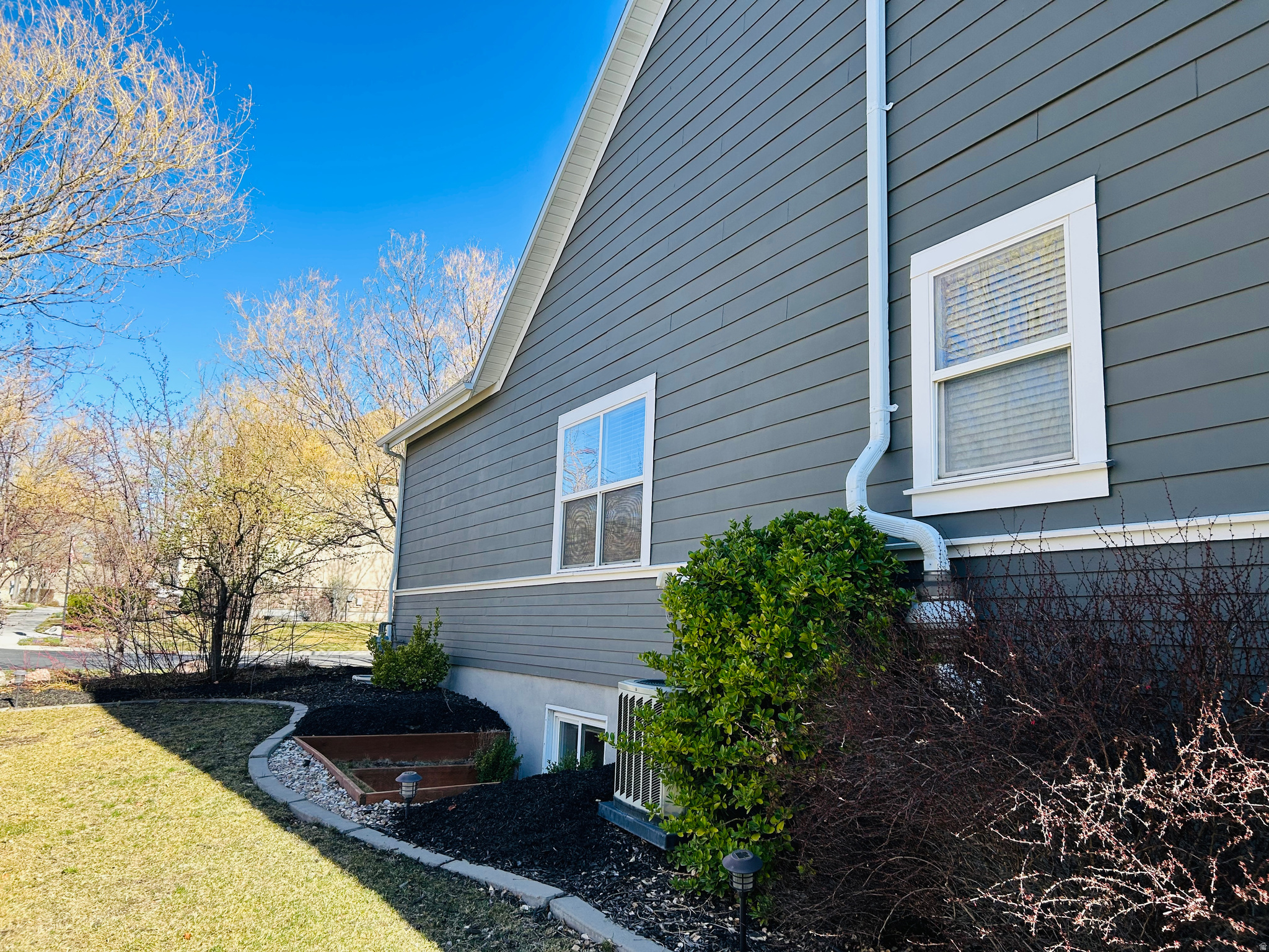 DAYBREAK - Residential