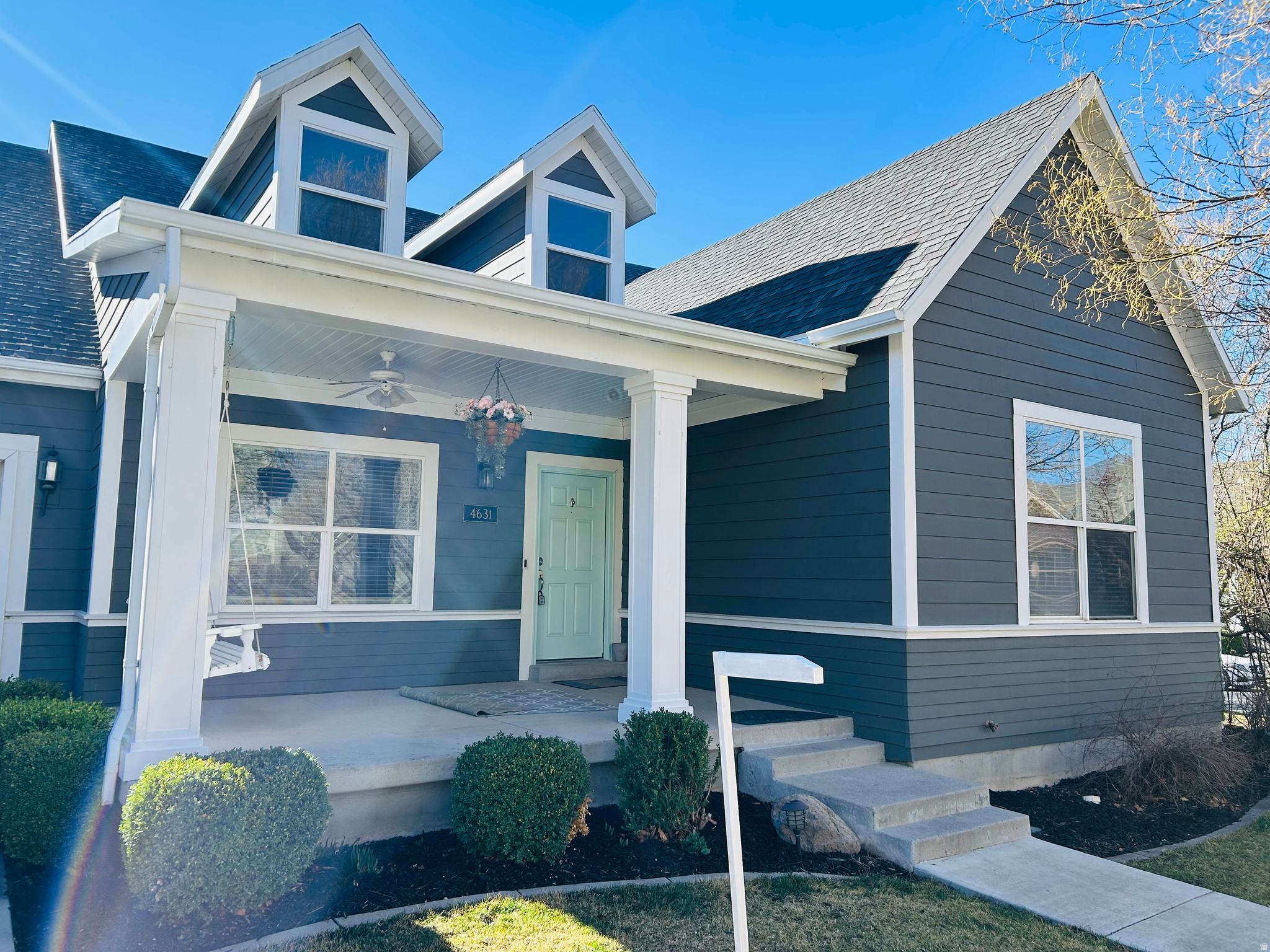 DAYBREAK - Residential