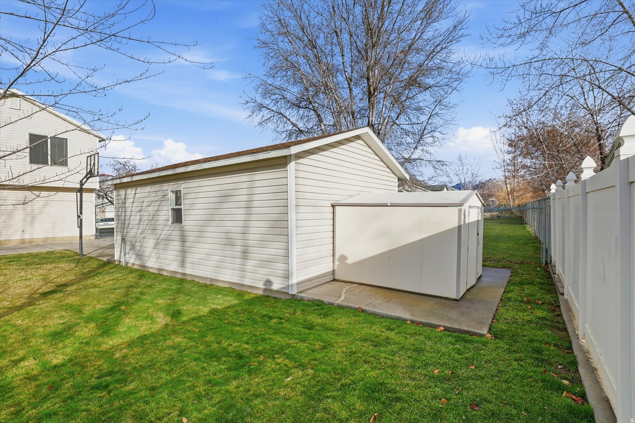 EDGE WATER ESTATES - Residential