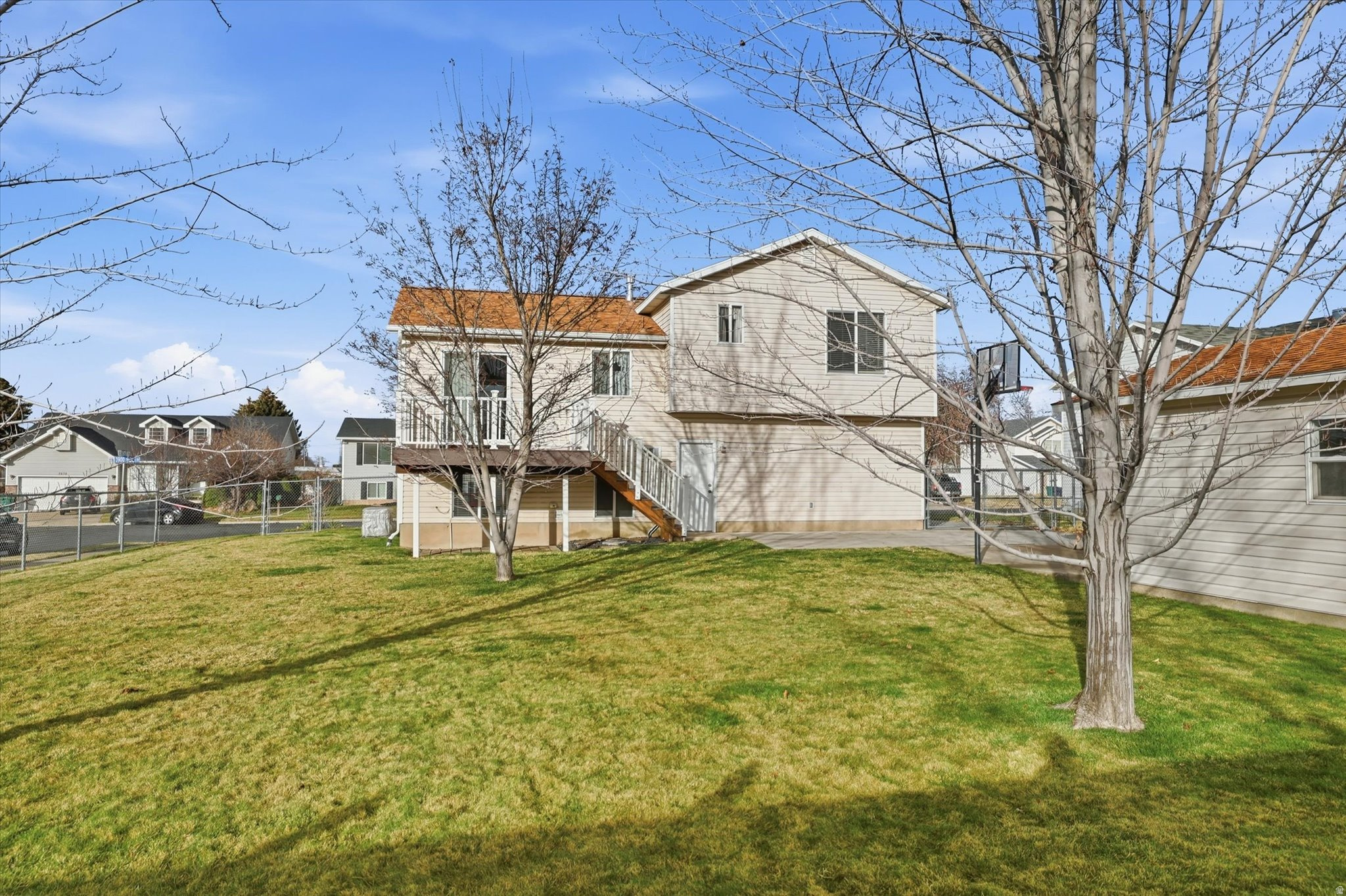 EDGE WATER ESTATES - Residential