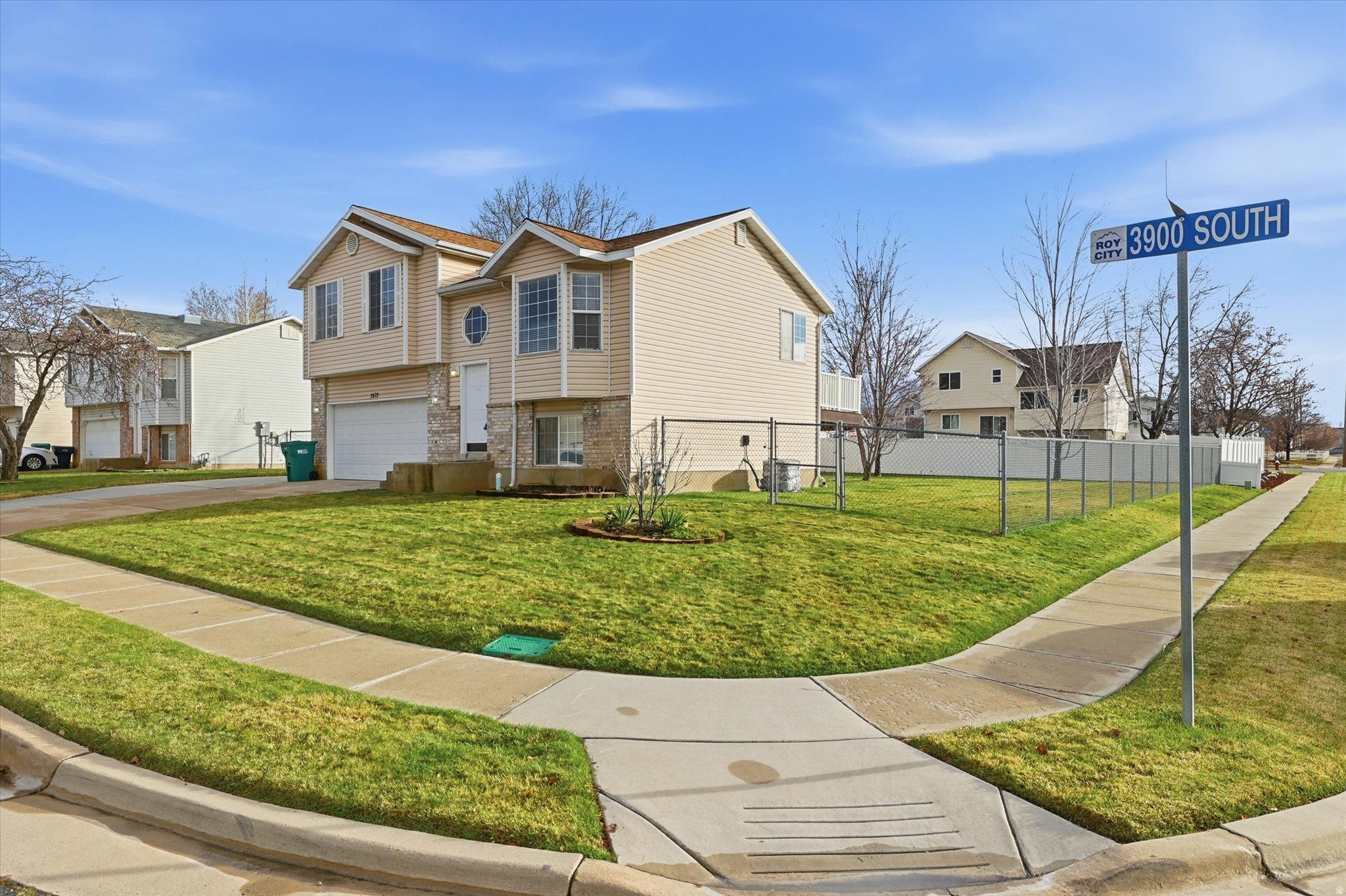 EDGE WATER ESTATES - Residential