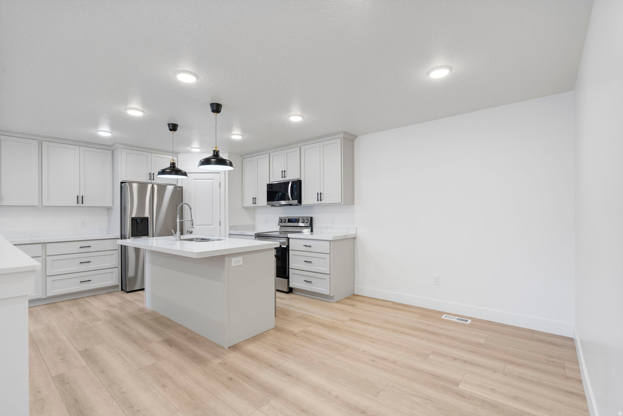 BAXTER GARDENS - Residential Income