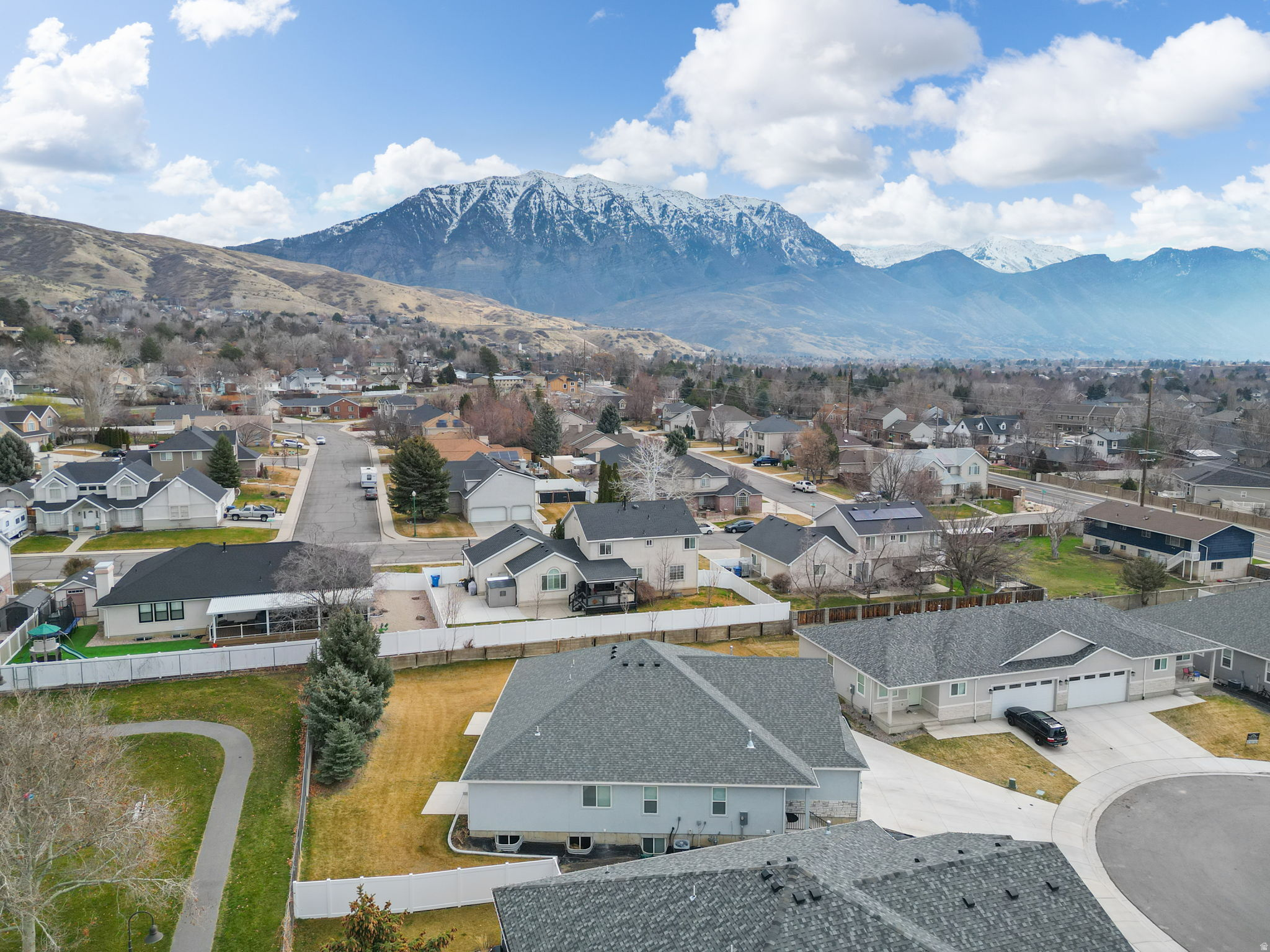 BAXTER GARDENS - Residential Income