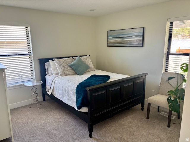 COUNTRY CORNER - Residential