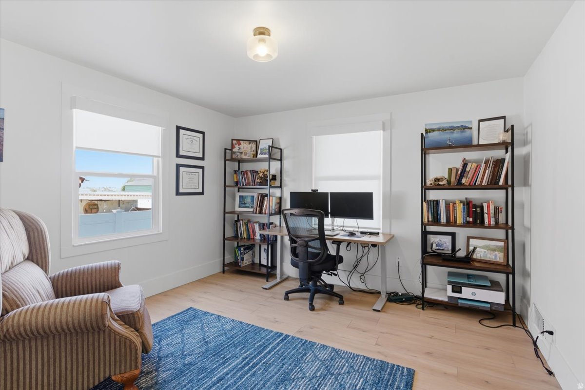 SUNNYSLOPE - Residential