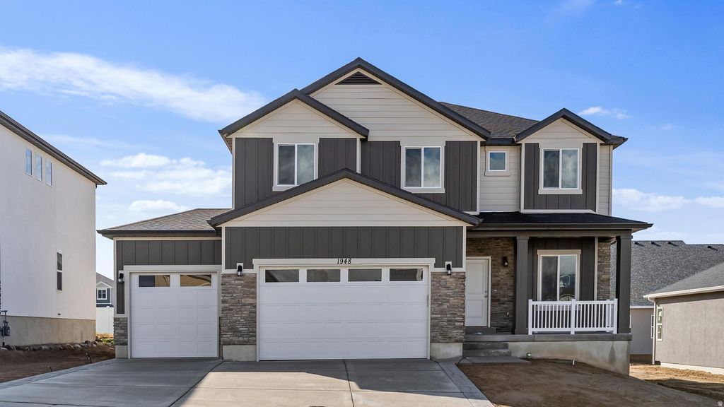 Photo of 1735 S SAGEBERRY DR #349, Santaquin, UT 84655 (MLS # 2152074)