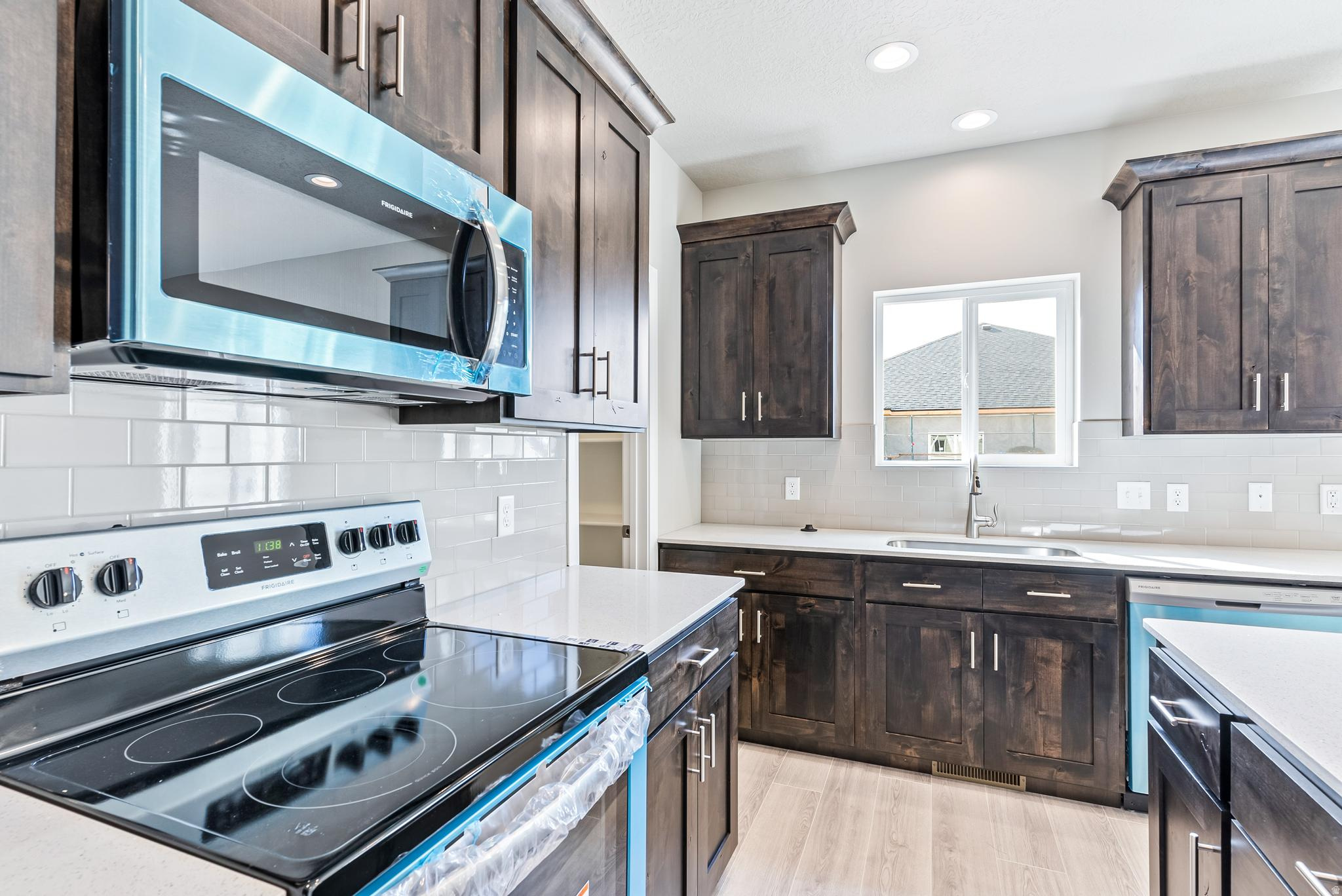 SUMMIT RIDGE THE HILLS - Residential