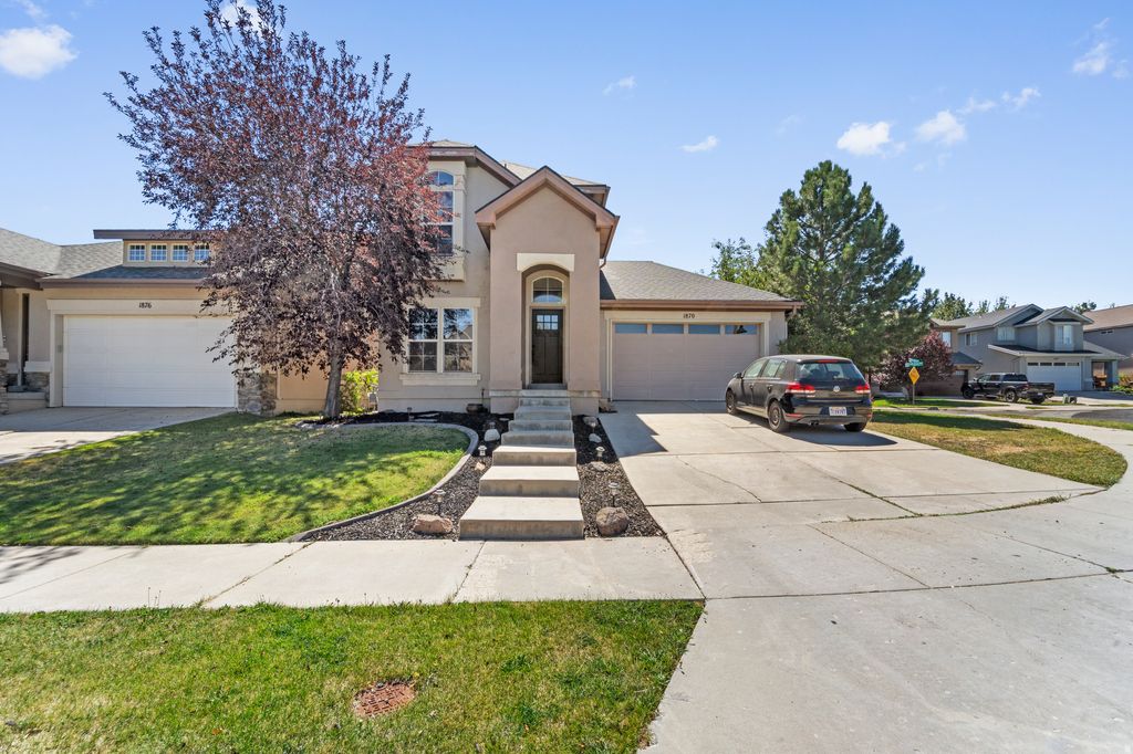 Photo of 1870 E OAK BEND DR, Draper, UT 84020 (MLS # 2146568)